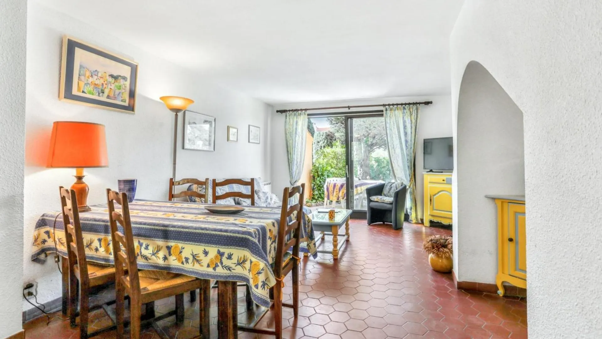 Vakantiehuis Maison Confortable Pres Des Plages De Saint-Raphael