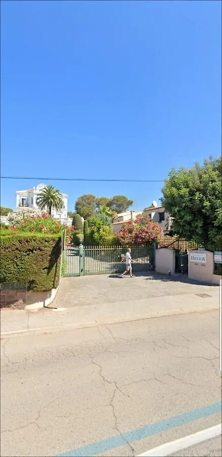 Holiday home Maison Confortable Pres Des Plages De Saint-Raphael