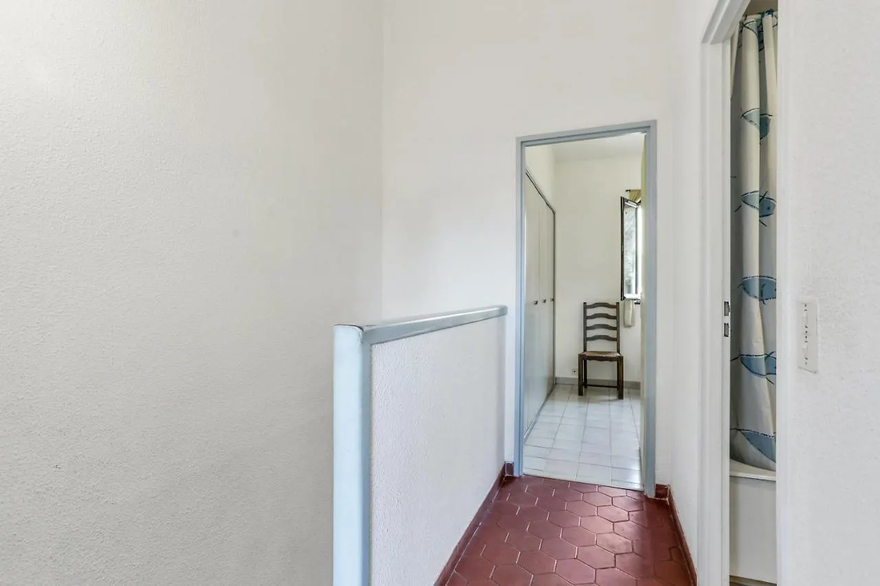 Holiday home Maison Confortable Pres Des Plages De Saint-Raphael